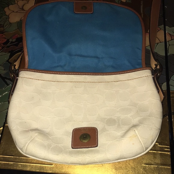 Handbag - Picture 3 of 10